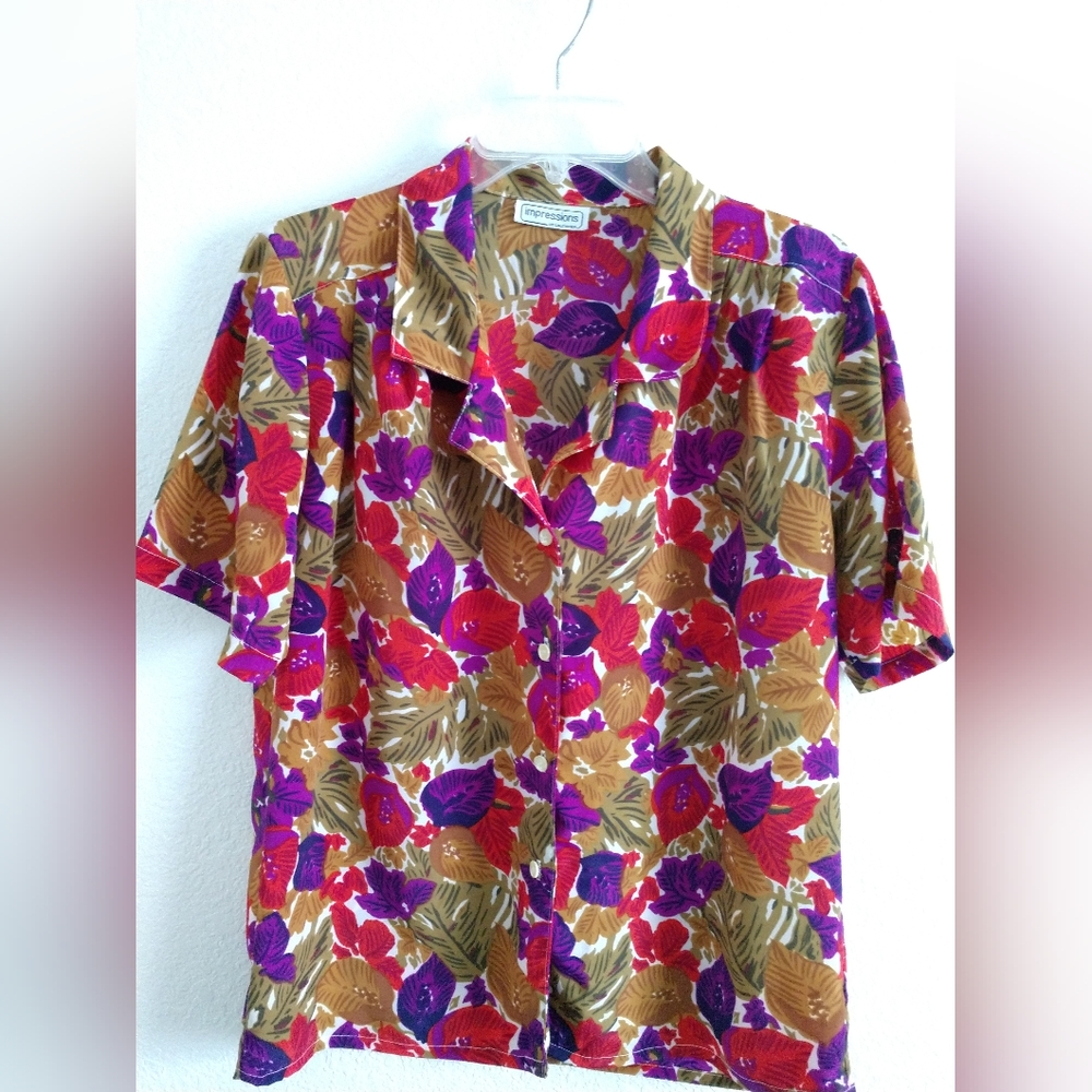 Impressions of California Short Sleeve Shirt Blouse Multicolor Floral Leaves M